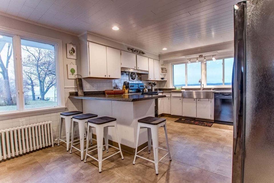 Main floor Kitchen