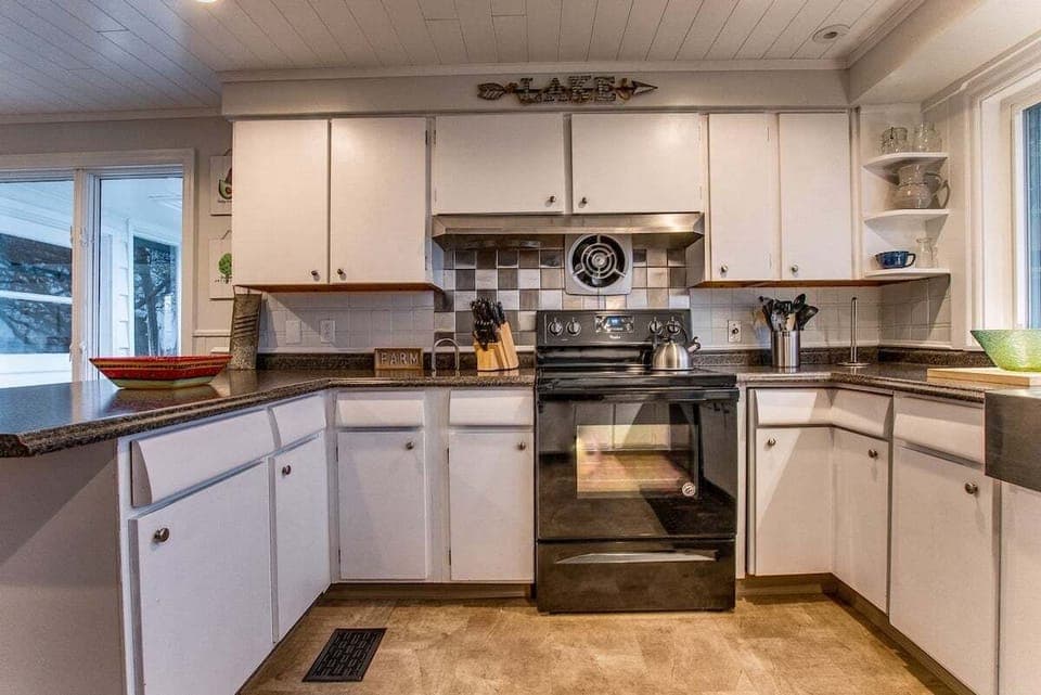 Main floor Kitchen