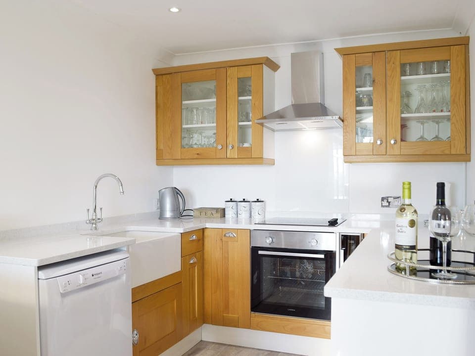Well equipped kitchen | Sweet Pea Cottage, Pwll, near Llanelli