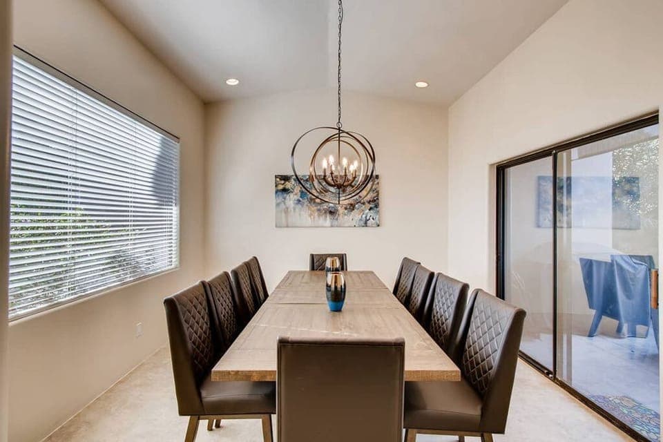 Guest house dining room