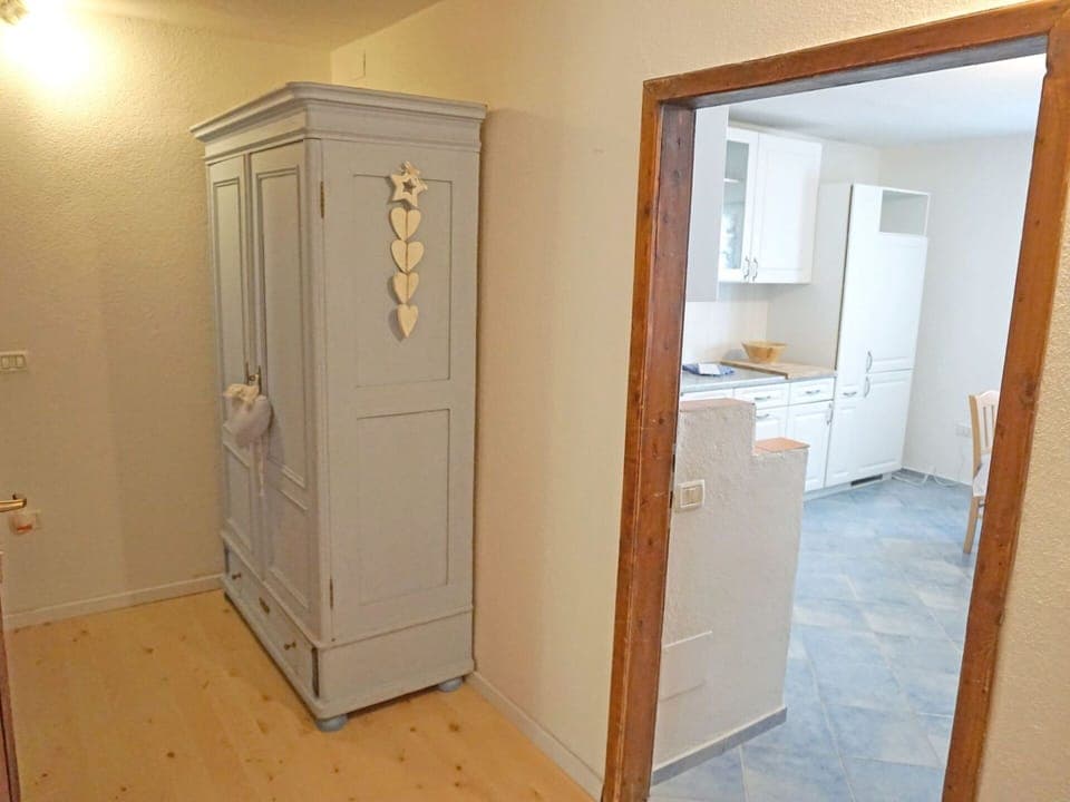 Water, Sky, Property, Plant, Building, Cloud, Swimming Pool, Tree, Residential Area, Grass