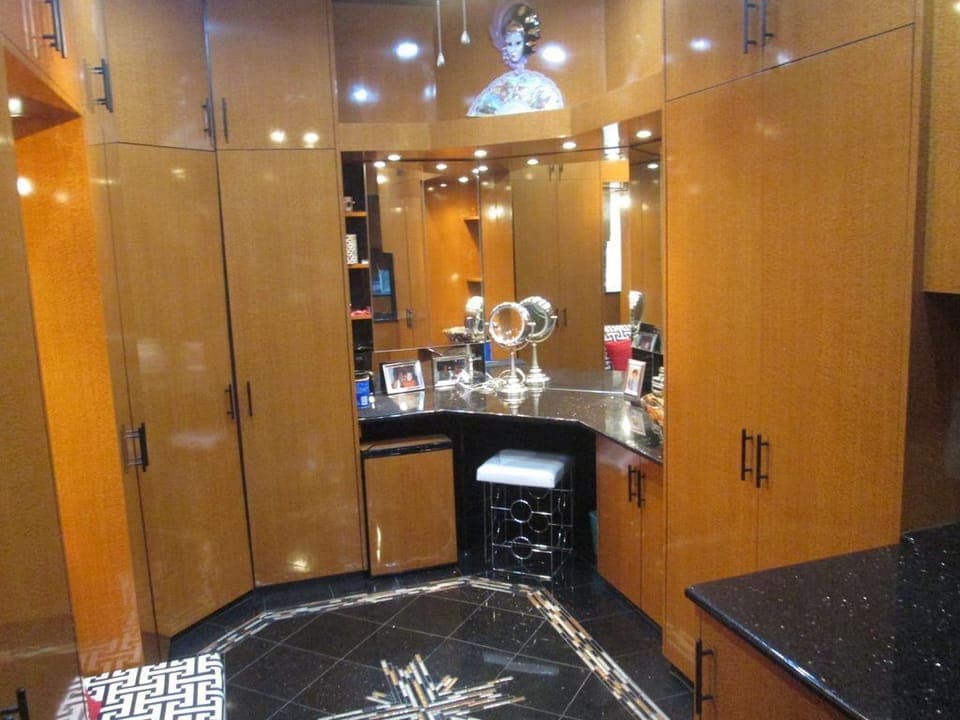 Primary bedroom closet