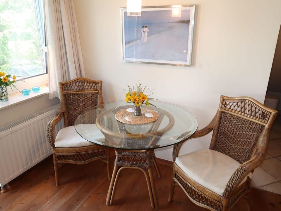 Table, Furniture, Plant, Wood, Chair, Flower, Textile, Flowerpot, Window, Outdoor Furniture