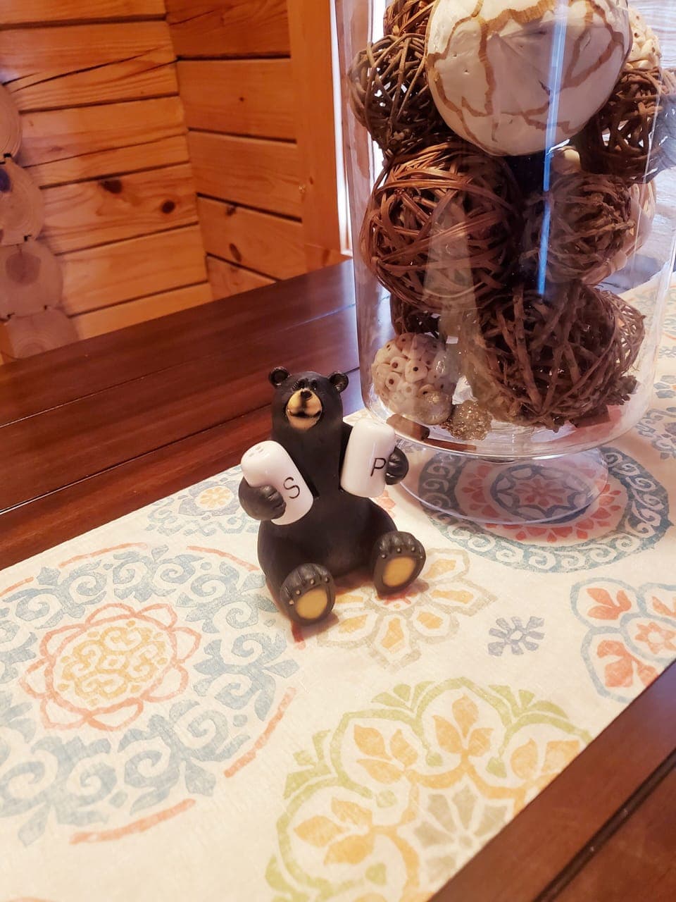 A little cabin decor