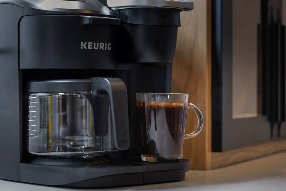 Keurig Duo that uses pods and also a 12 cup carafe