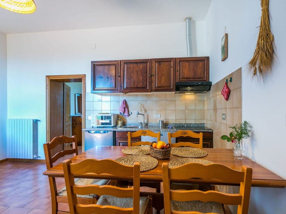 Table, Property, Cabinetry, Furniture, Countertop, Plant, Chair, Wood, Kitchen, Interior Design