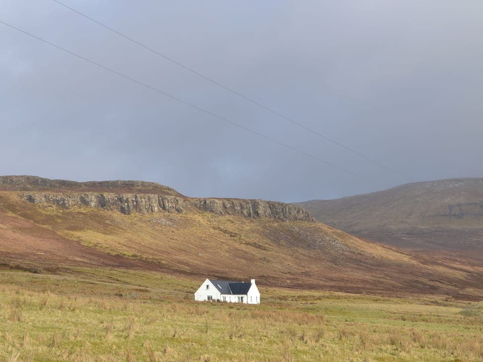 Remote rural location | Sealladh Breagh - Sealladh Breagh and Taigh Iasg - Sealladh Breagh, Glenuachdarach