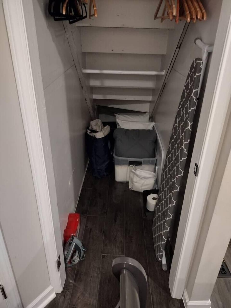 Bedroom closet stocked with sheets, pillows & comforter for pull-out couch &/or air mattress.