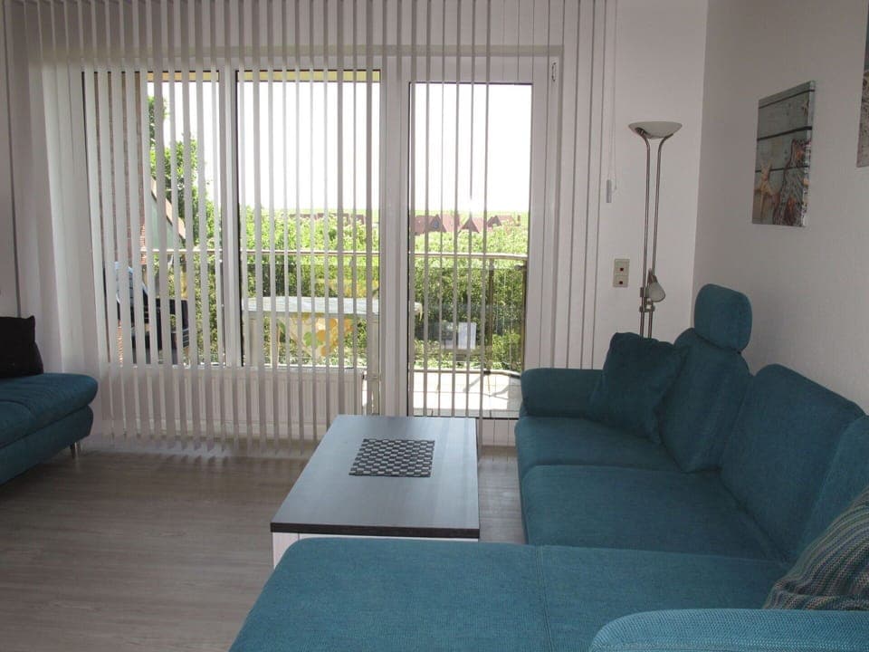 Cloud, Water, Sky, Property, Plant, Swimming Pool, Building, Window, Azure, Blue