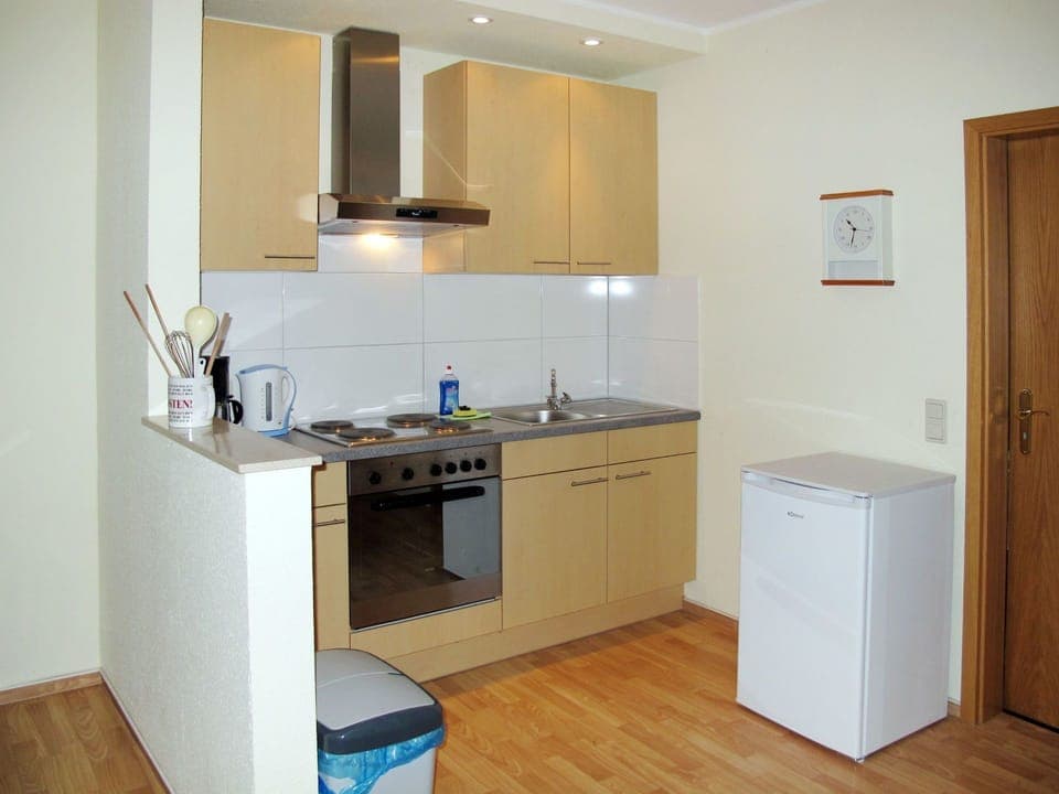 Room, Property, Cabinetry, Furniture, Kitchen, Major Appliance, Countertop, Building, Interior Design, Floor