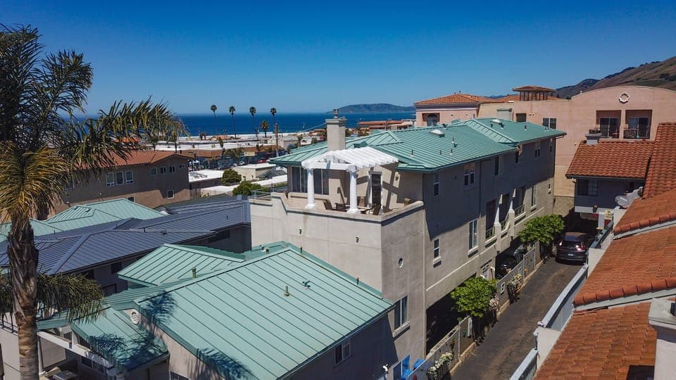 361 Hinds Avenue Downtown Pismo Beach Vacation Rental