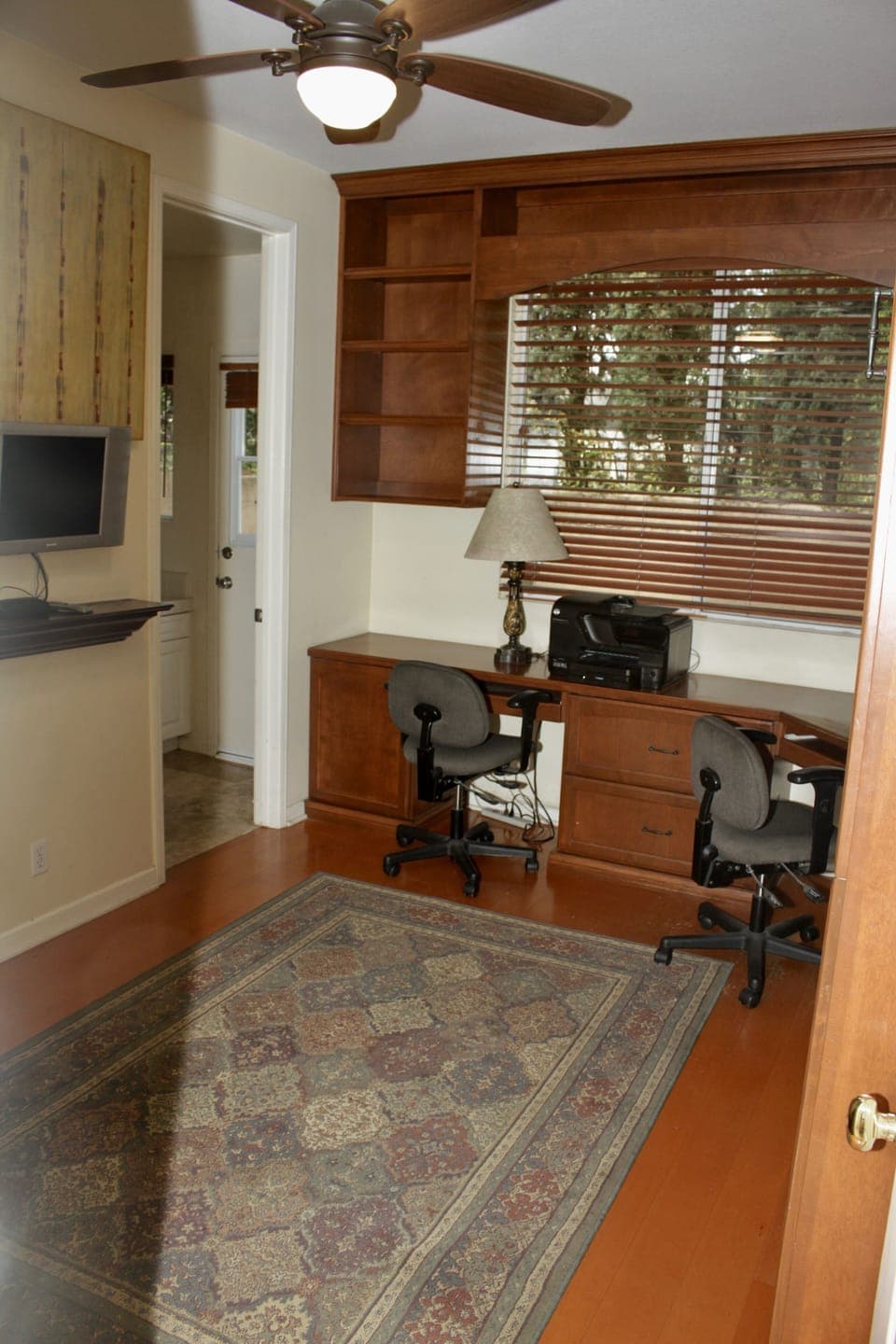 Downstairs MurphyBed Library/Studio Office with full bath