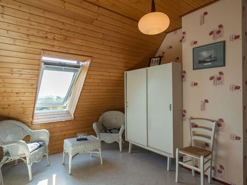 Furniture, Property, Building, Chair, Wood, Window, Interior Design, Door, House