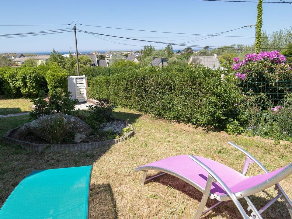 Shrub, Garden, Furniture, Outdoor Furniture, Shade, Chair, Landscaping, Backyard, Yard