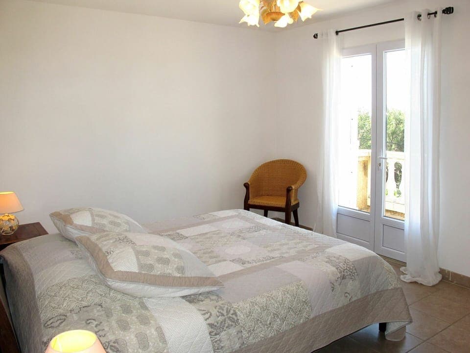 Bedroom, Bed, Furniture, Property, Room, Bed Sheet, Bedding, Floor, Bed Frame, Wall