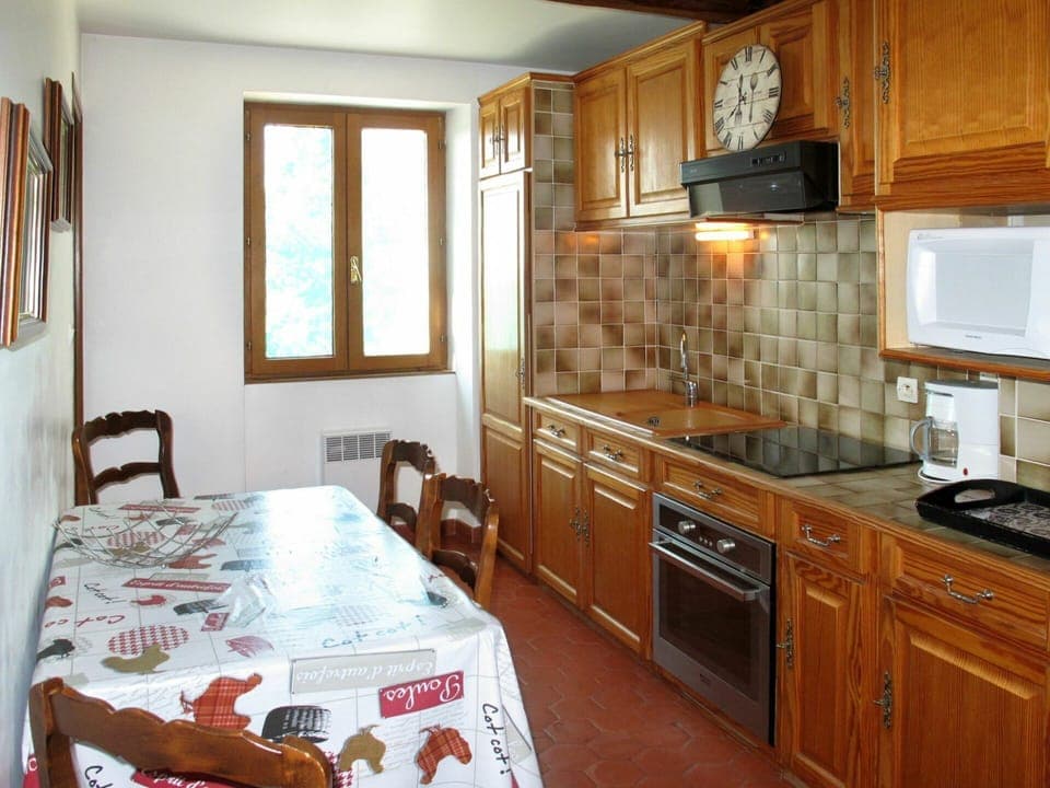 Countertop, Room, Furniture, Property, Cabinetry, Kitchen, Building, Floor, Interior Design, House