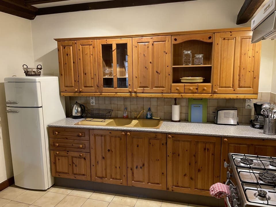 The Cottage - kitchen