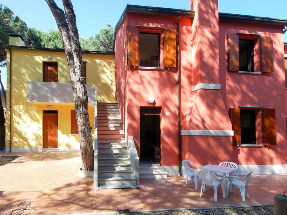 Home, House, Property, Building, Architecture, Facade, Tree, Real Estate, Residential Area, Room