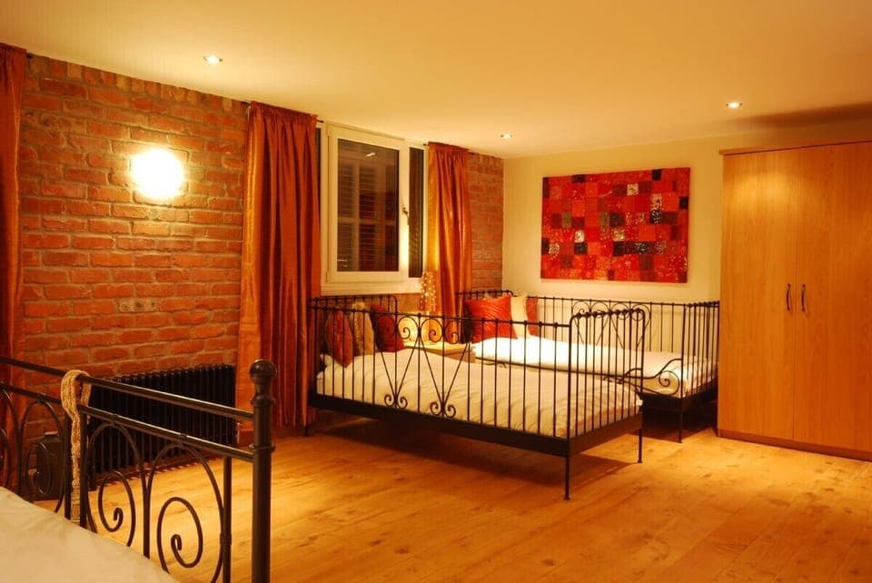 Saffron suite - additional beds