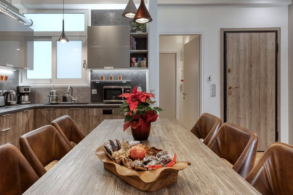 Dining  table
