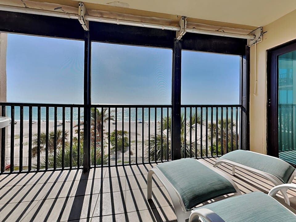 Welcome to Reflections North 405!
