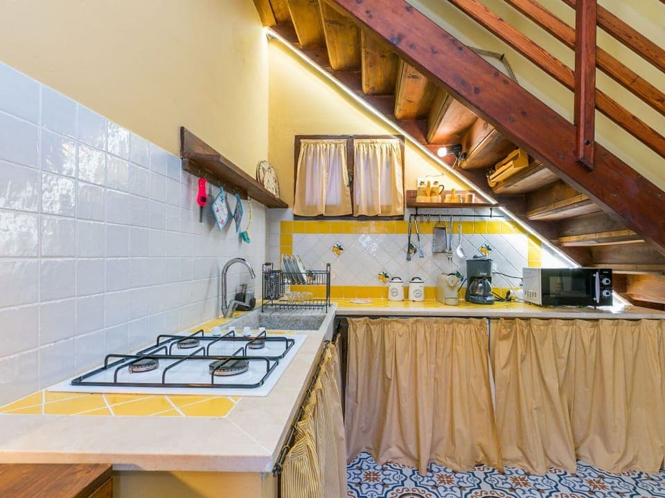 Cabinetry, Countertop, Furniture, Building, Kitchen, Wood, Interior Design, Table, Shelf, Floor