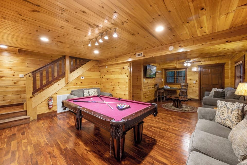 Game Room - 65" and 50" Flat Screen TVs, Pool Table, Poker Table, Games