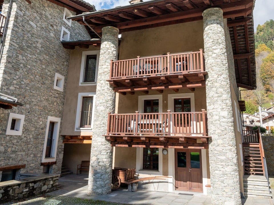 Property, Building, Window, Door, Neighbourhood, Brick, Residential Area, Facade, Real Estate, House