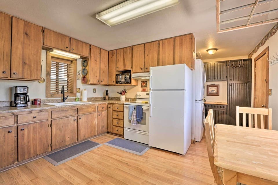 Kitchen | Drip Coffee Maker | Knife Set