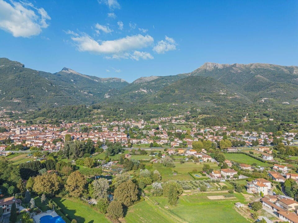 Sky, Cloud, Mountain, Plant, Daytime, Blue, Natural Landscape, Highland, Tree, Vegetation