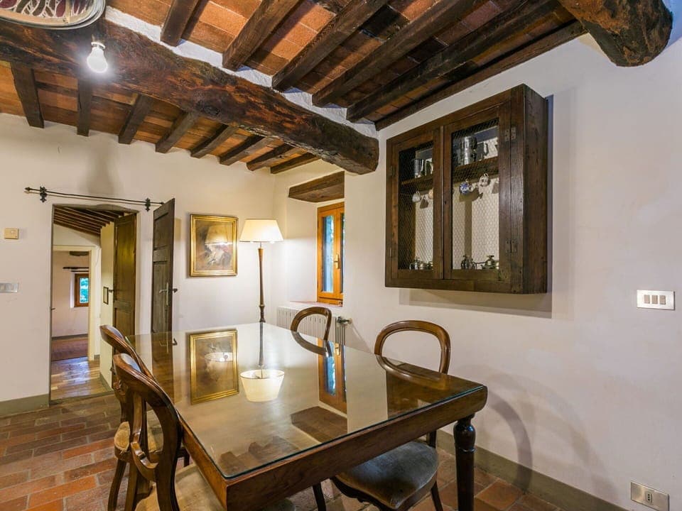 Furniture, Table, Property, Picture Frame, Wood, Building, Interior Design, Architecture, Window, Floor