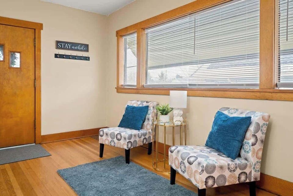 Extra seating just off the family room