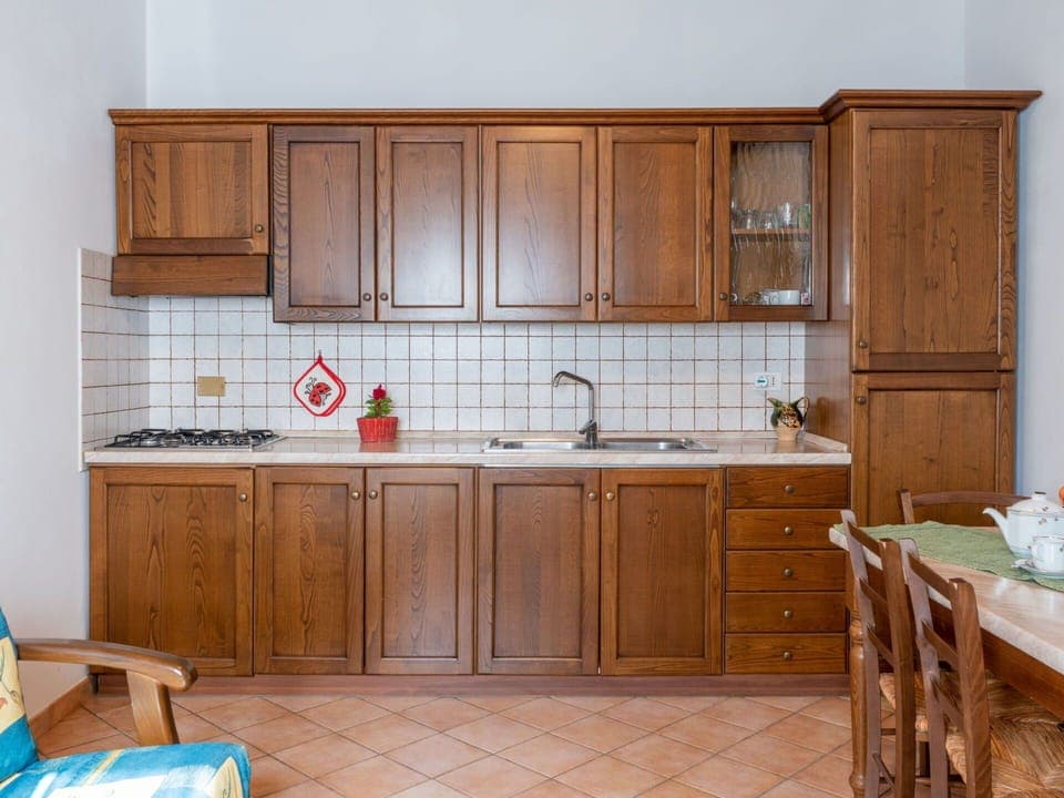 Brown, Cabinetry, Countertop, Kitchen Sink, Property, Furniture, Kitchen, Tap, Sink, Wood