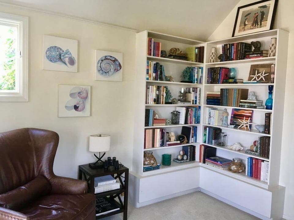 Master Suite Library with a great selection of classic novels!
