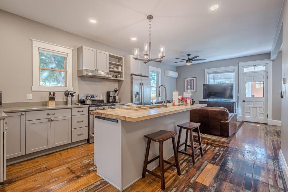 Whether it’s charcuterie night or cereal-for-dinner night, this space says, “go for it.”