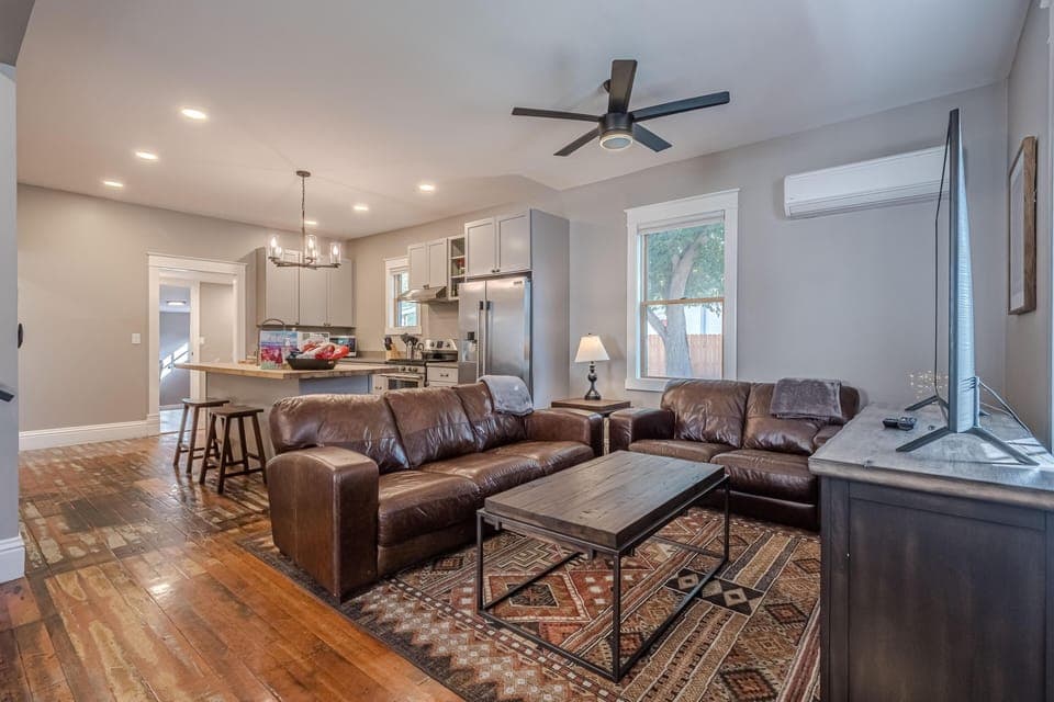 We dare you to sit on this couch and not stay for hours.