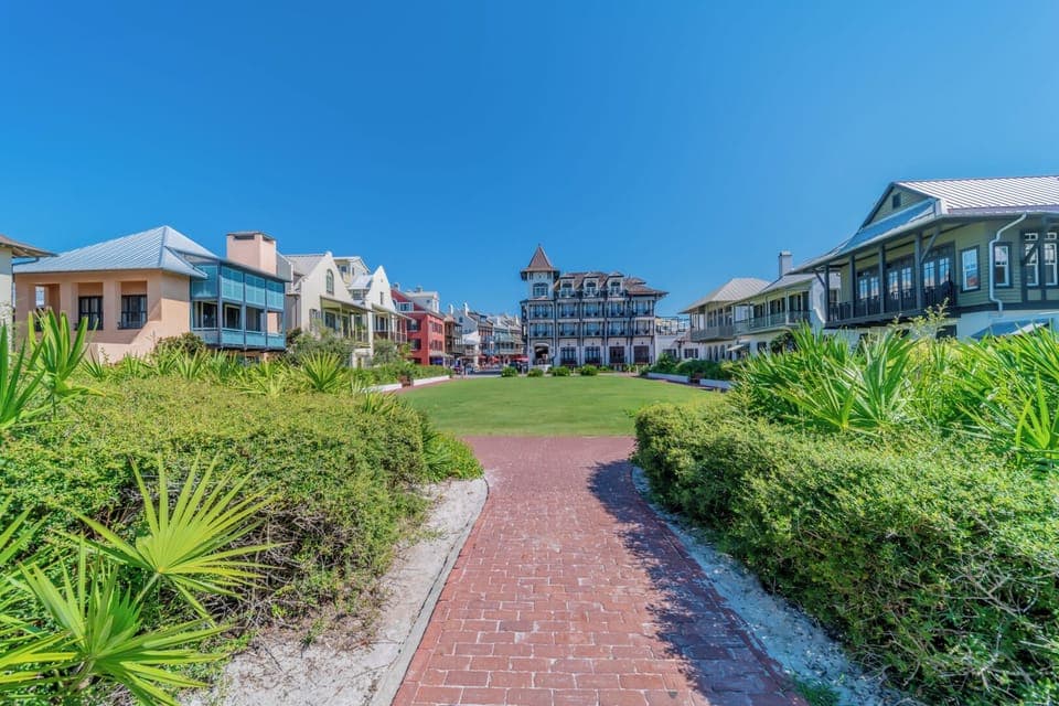 Winston at Rosemary Carriage | Rosemary Beach | Shops & Restaurants