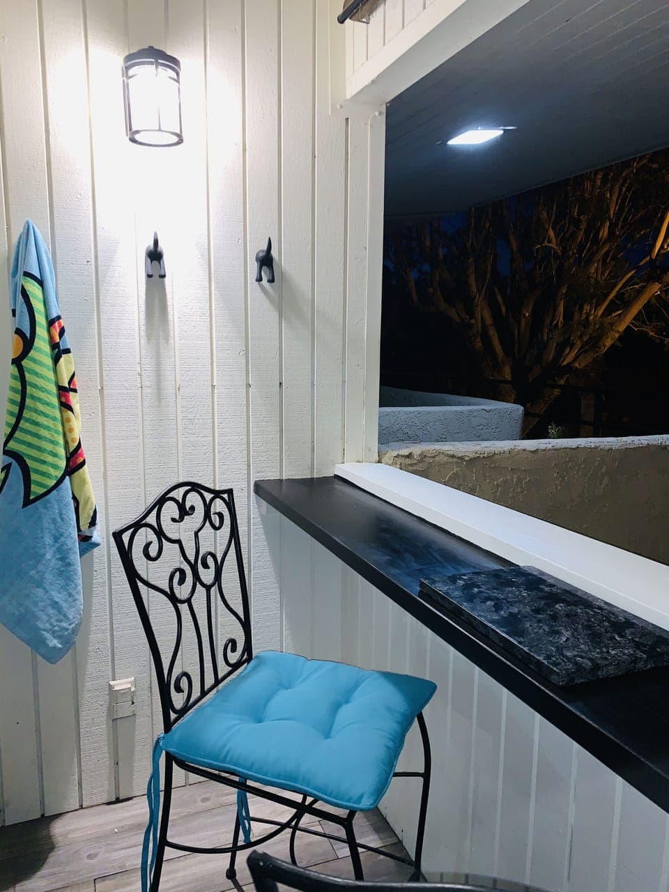 Patio With Counter Top Bar