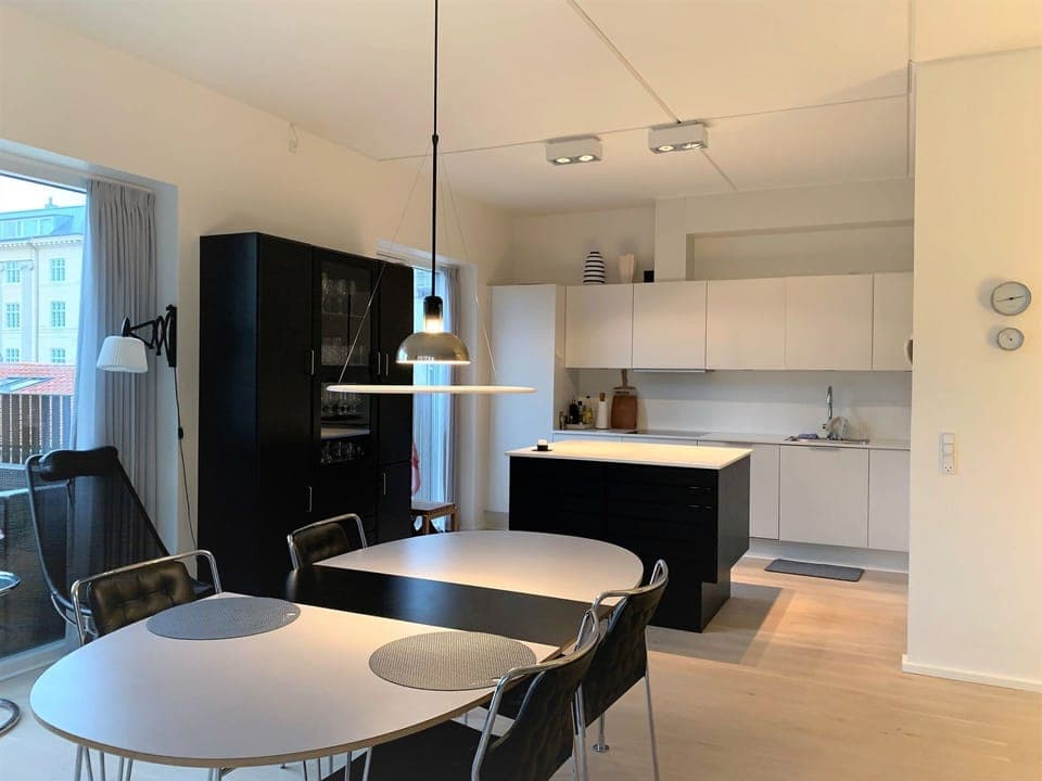 Dining Room, Kitchen