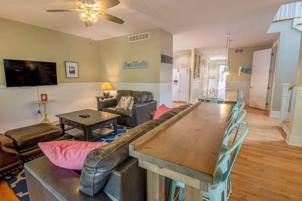 Main Level | Dining | Living Room