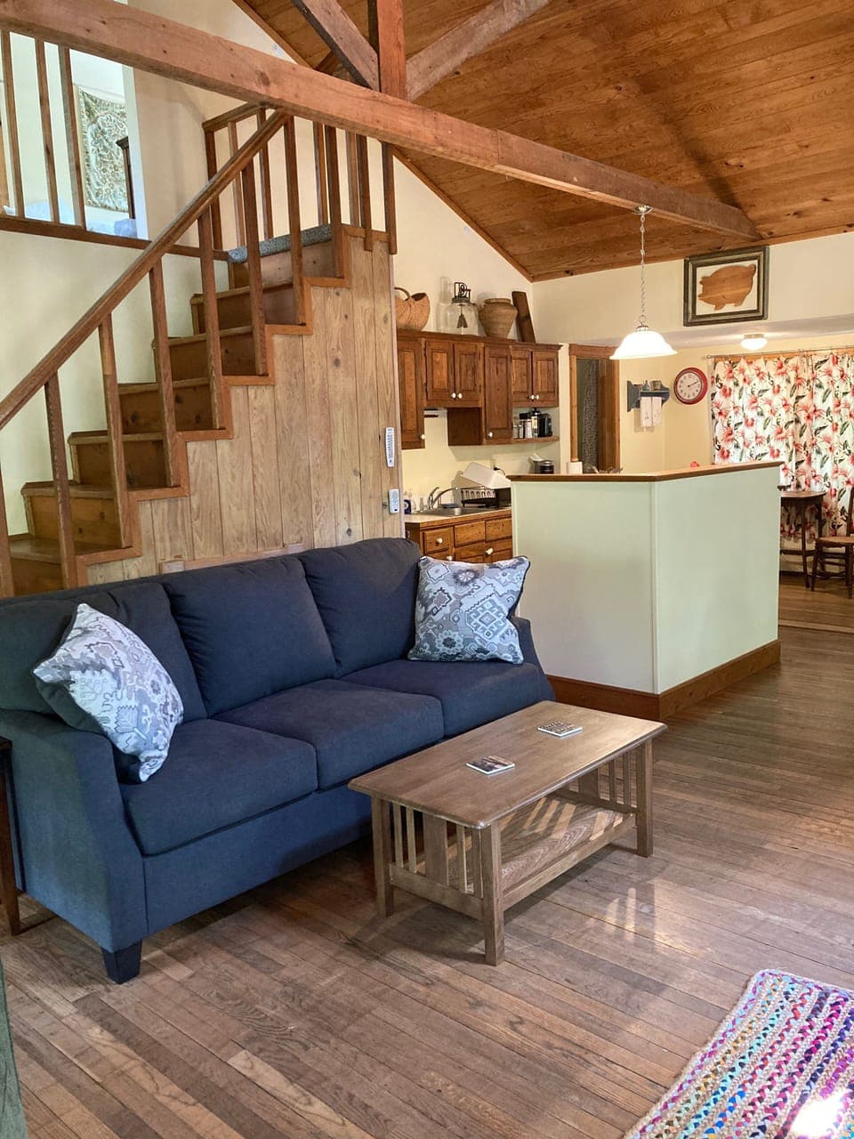 living room and kitchen view
