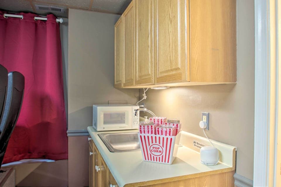 Movie Theater | Wet Bar & Snack Counter
