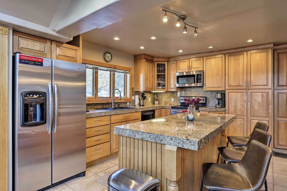 Kitchen | Cooking Basics | Drip Coffee Maker | Island Seating