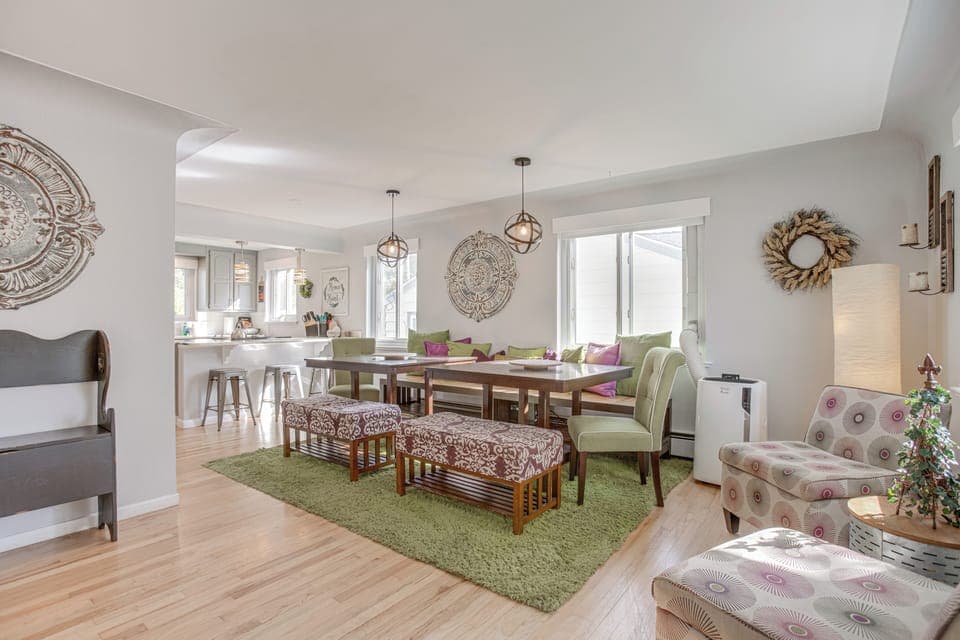 Dining Space | Dishware/Flatware