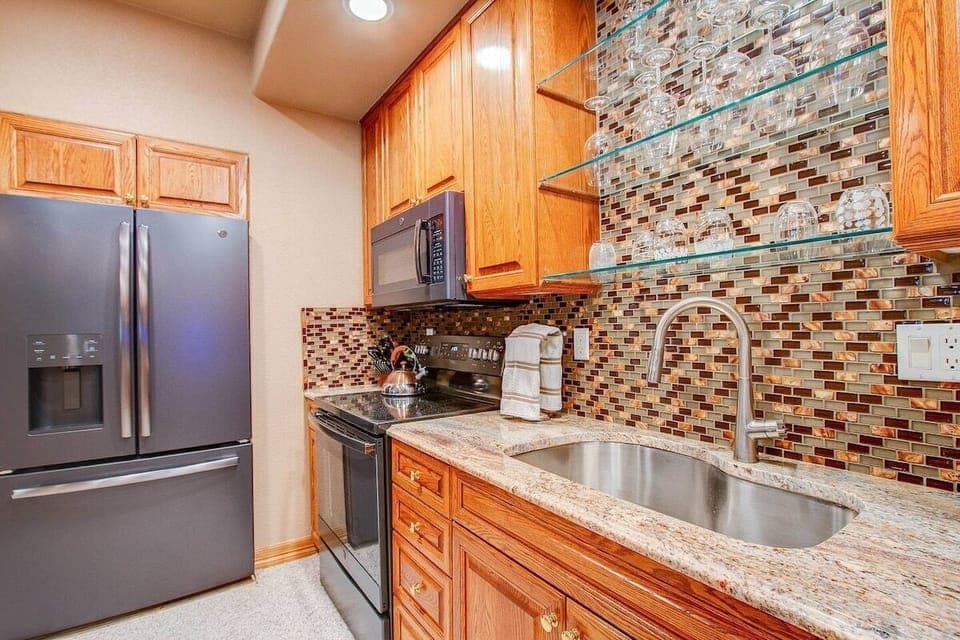 A full kitchen