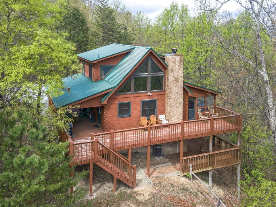 Welcome to Huckleberry Ridge!