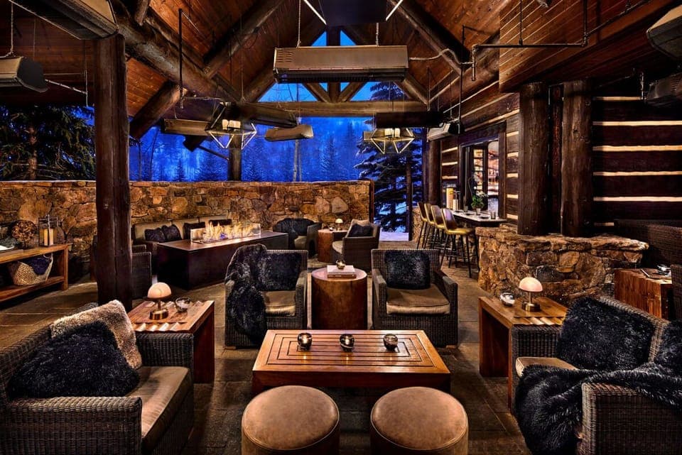 Ritz Carlton Lounge