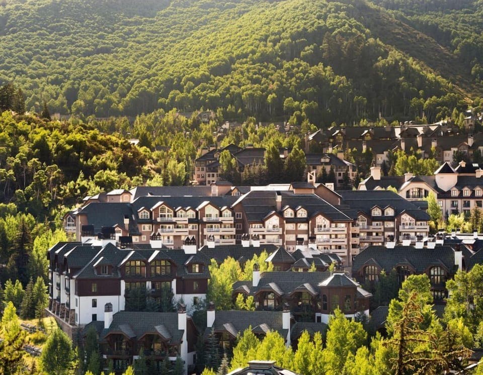 Exterior St. James Place 4 Bedroom Condo at Beaver Creek