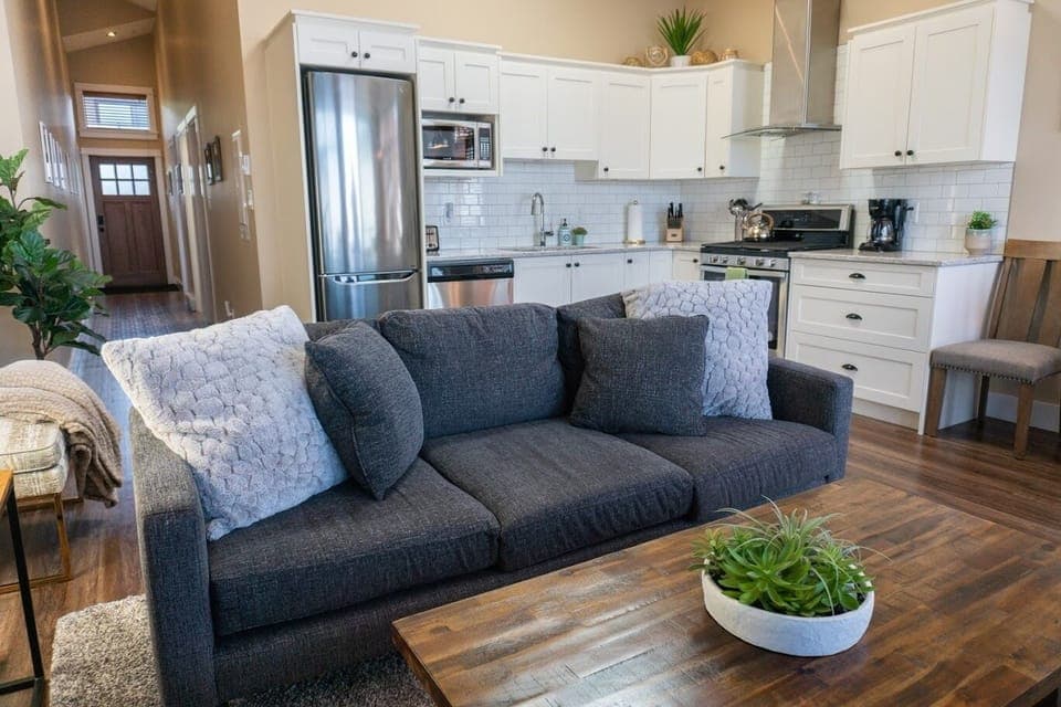 Ocean Pearl kitchen and hallway