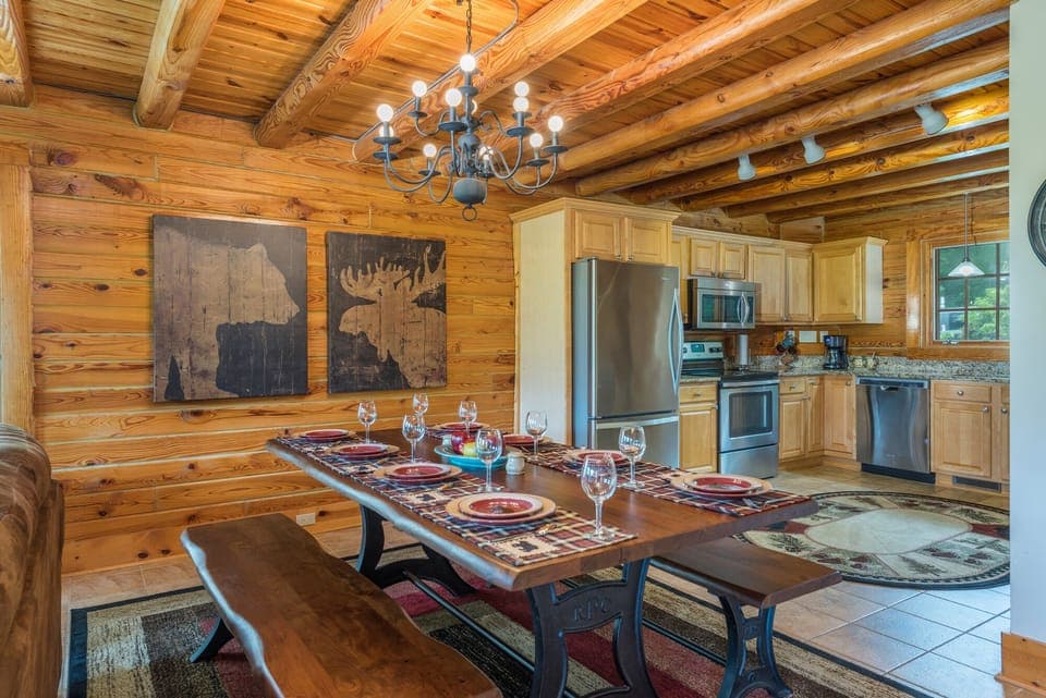 Amazing solid mahoganny dining table provides seating for 8